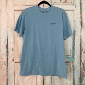 Patagonia Men's Light Blue Short Sleeve Tee Medium